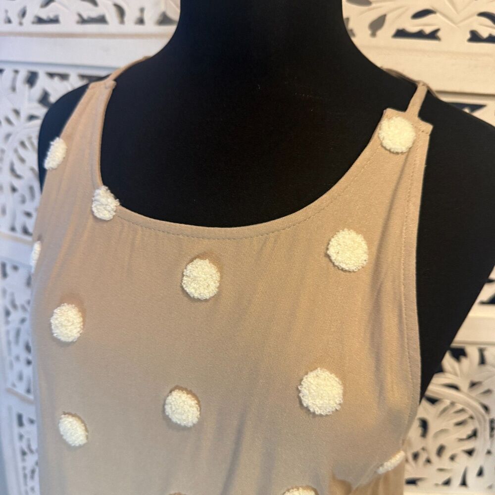 NWT Tank top Tan with White dots (3d) blu pepper size Large - Picture 2 of 5